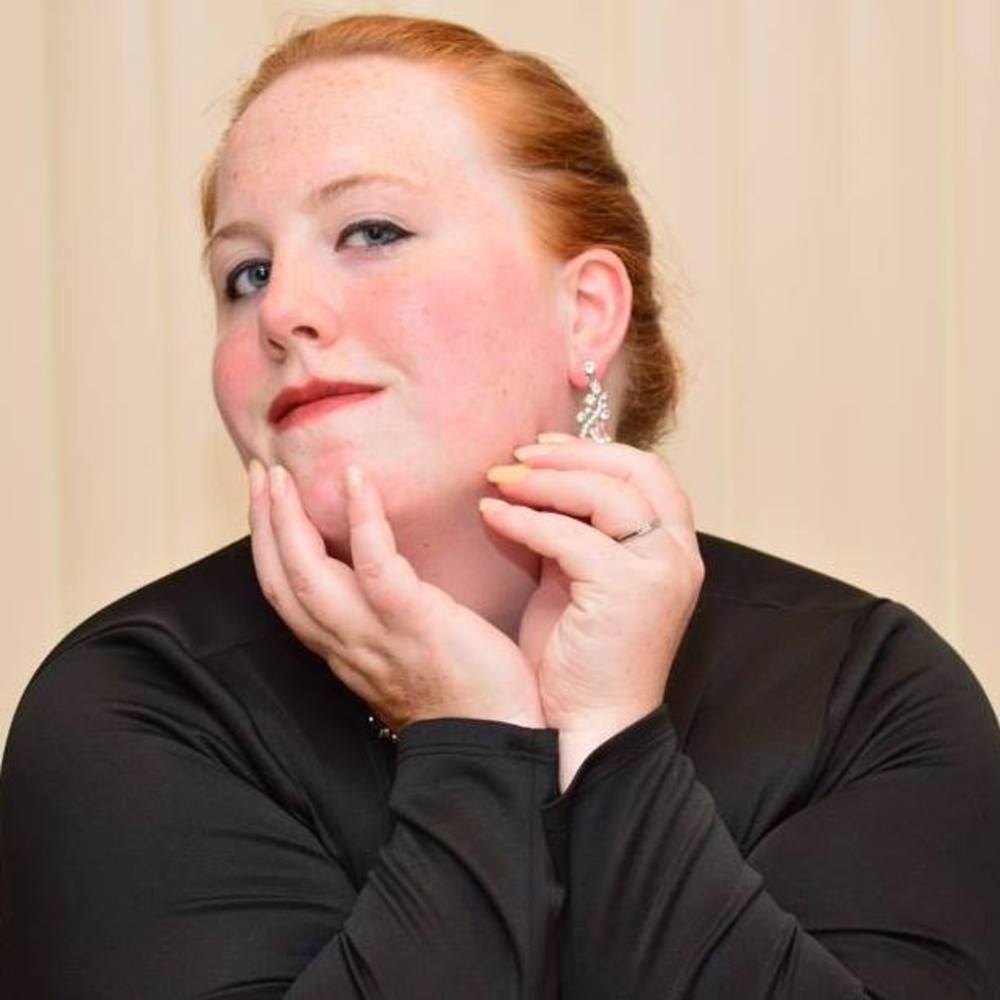 Meet your Posher, Tia